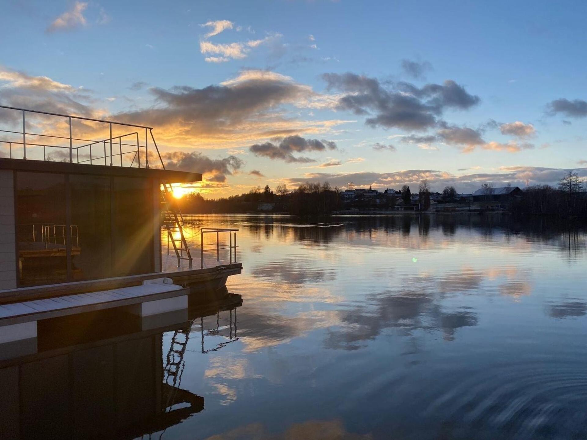 Waidlerland Hausboot 1 Hotel วัลด์เคอร์เชิน ภายนอก รูปภาพ
